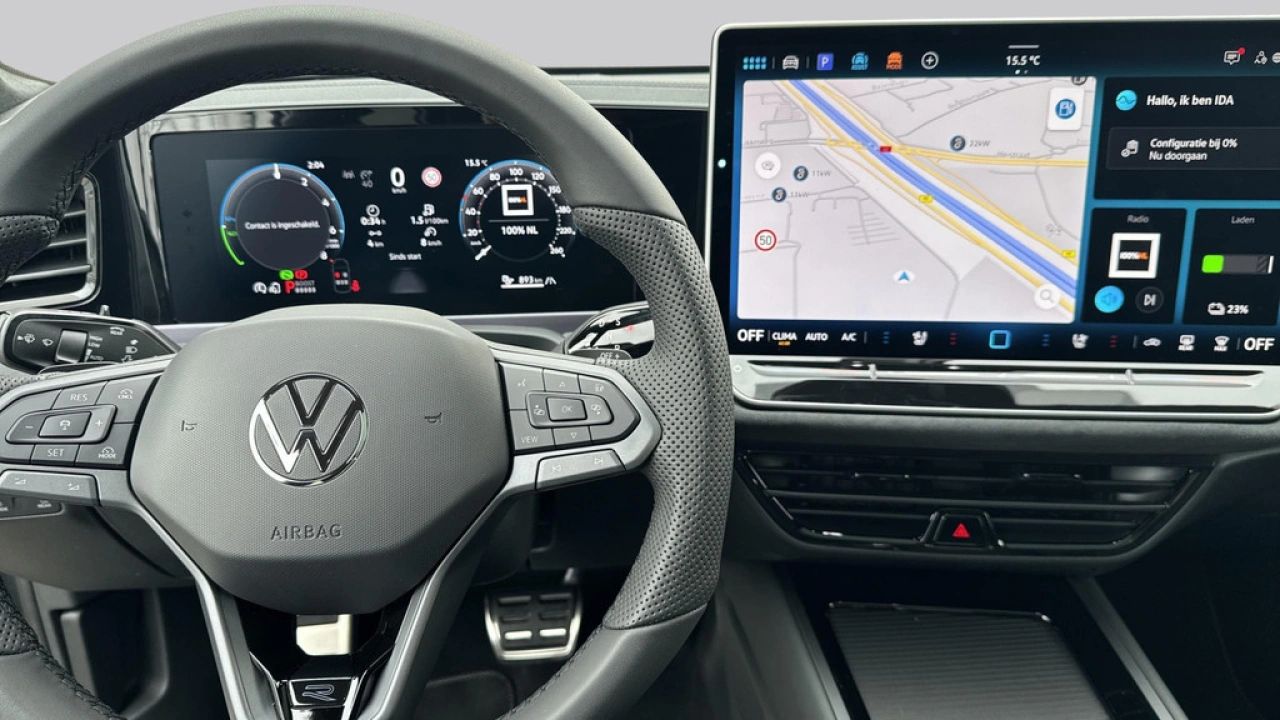 Volkswagen Passat Variant 1.5 eHybrid R-Line Edition 200kw / 272 PK / Trekhaak Demonstratiemodel