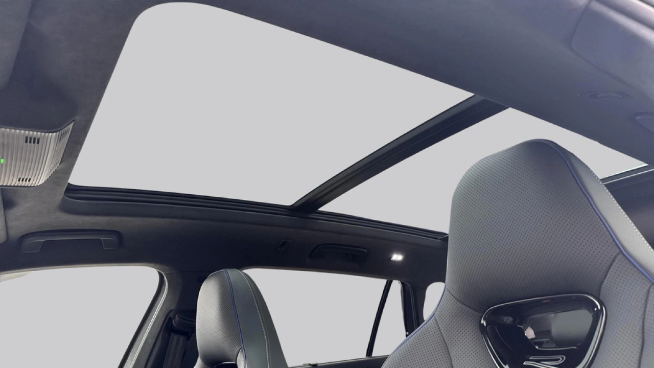 Volkswagen Passat Variant 1.5 eHybrid R-Line Edition 200kw / 272 PK / Trekhaak Demonstratiemodel