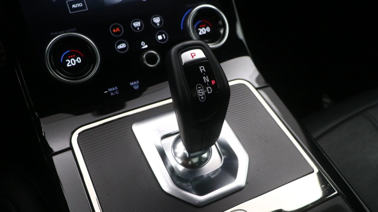 Land Rover Range Rover Evoque 1.5 P300e AWD R-Dynamic HSE | Panoramadak | Leder | HUD | Camera |