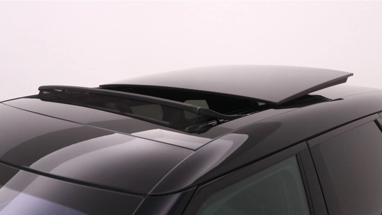 Land Rover Range Rover Evoque 1.5 P300e AWD R-Dynamic HSE | Panoramadak | Leder | HUD | Camera |