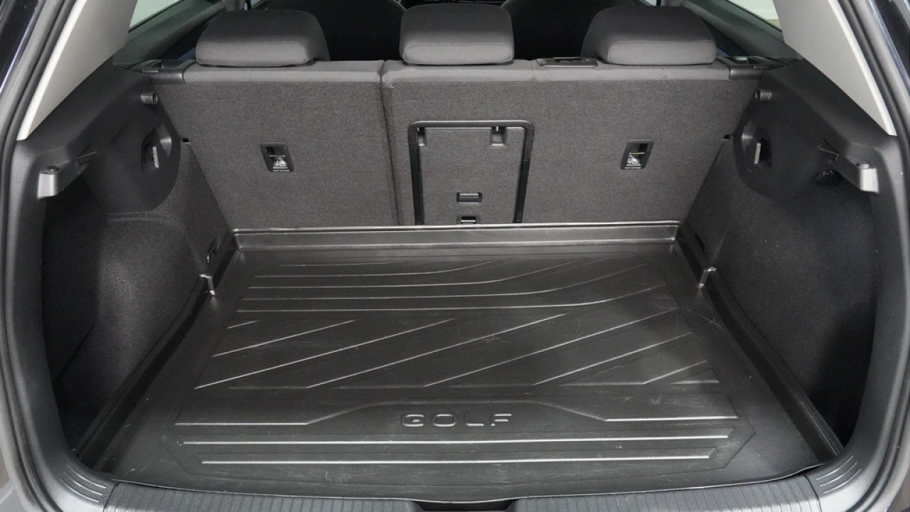 Volkswagen Golf 1.0 TSI 110pk Life Business