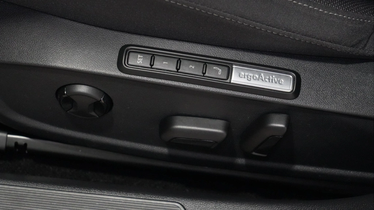 Volkswagen Golf 1.0 TSI 110pk Life Business