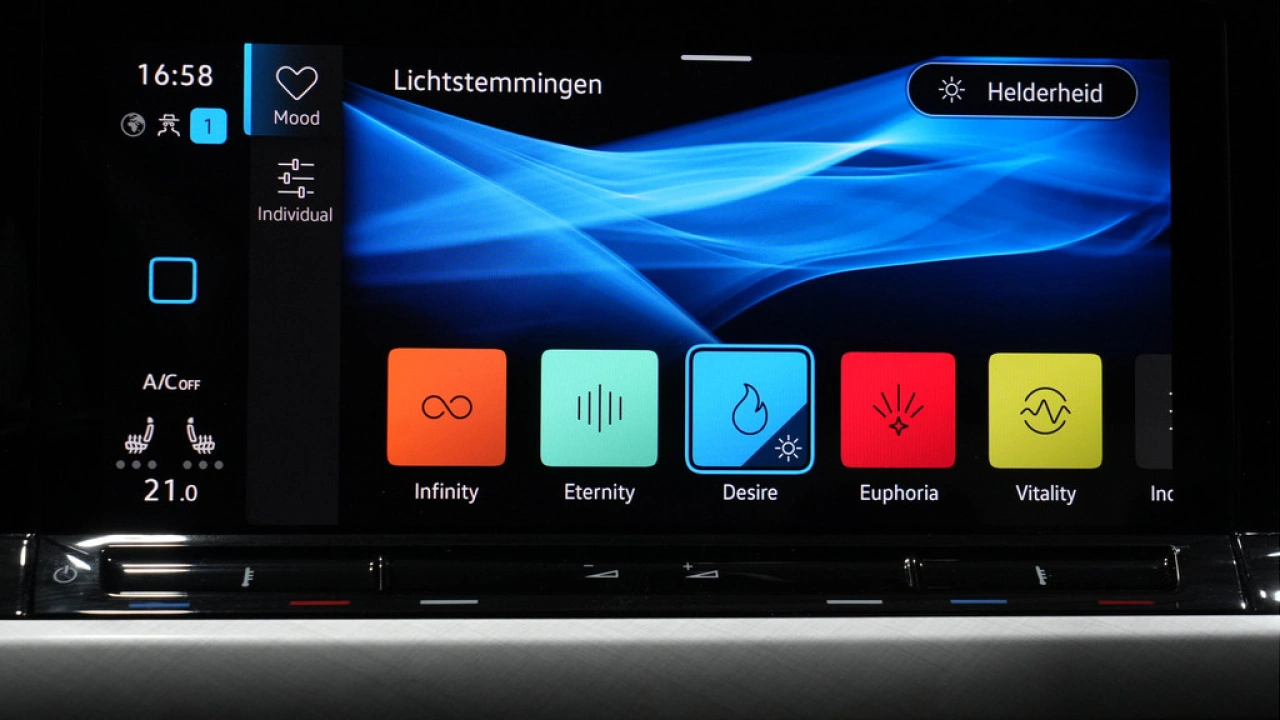 Volkswagen Golf 1.0 TSI 110pk Life Business