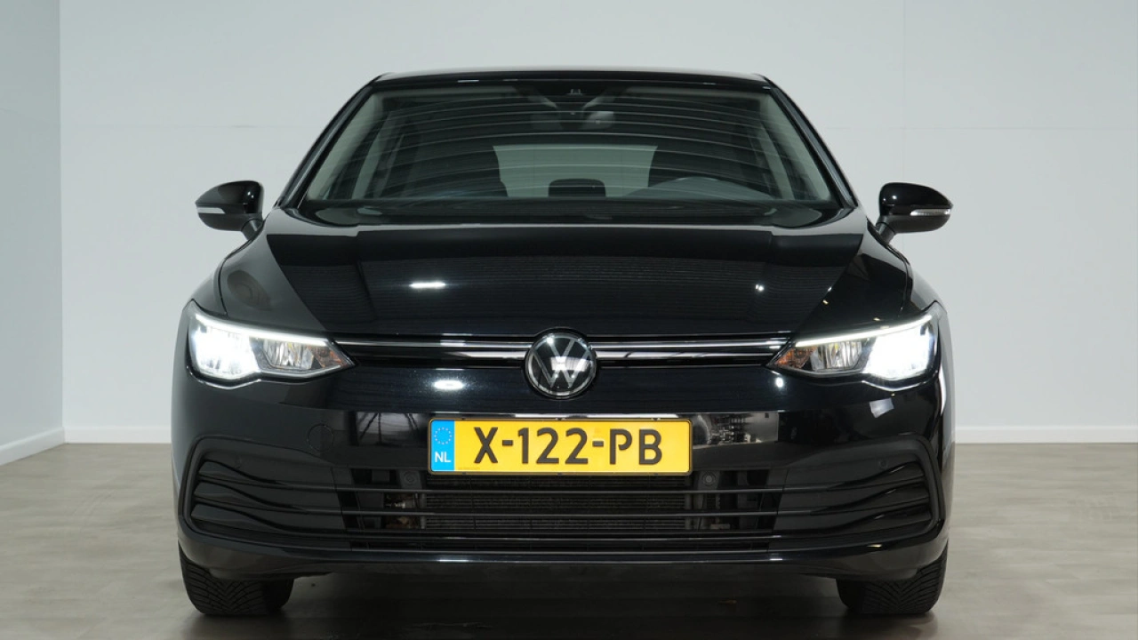 Volkswagen Golf 1.0 TSI 110pk Life Business