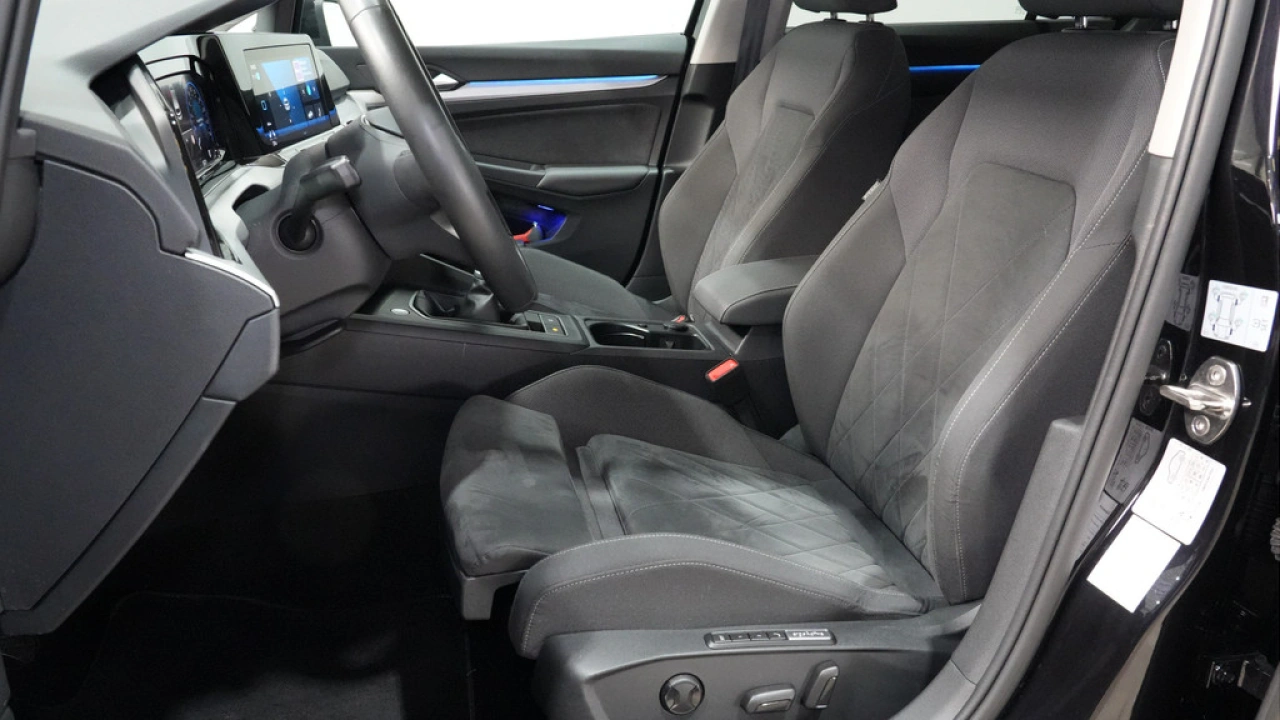 Volkswagen Golf 1.0 TSI 110pk Life Business