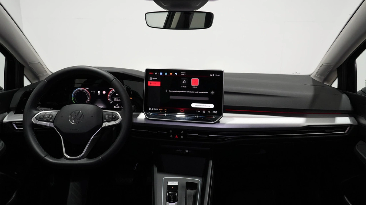 Volkswagen Golf 1.5 eHybrid 204pk Life Edition