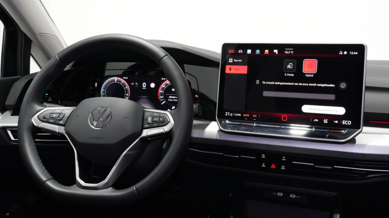 Volkswagen Golf 1.5 eHybrid 204pk Life Edition