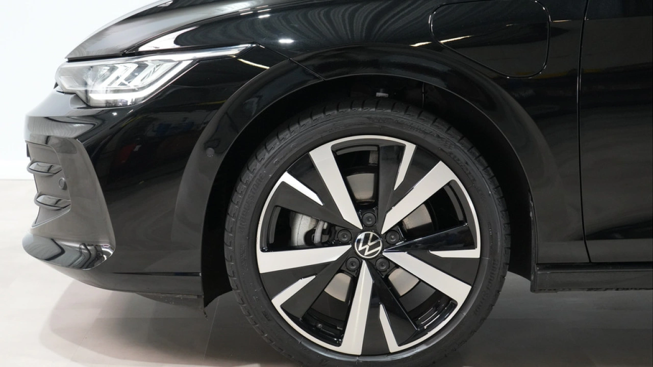 Volkswagen Golf 1.5 eHybrid 204pk Life Edition