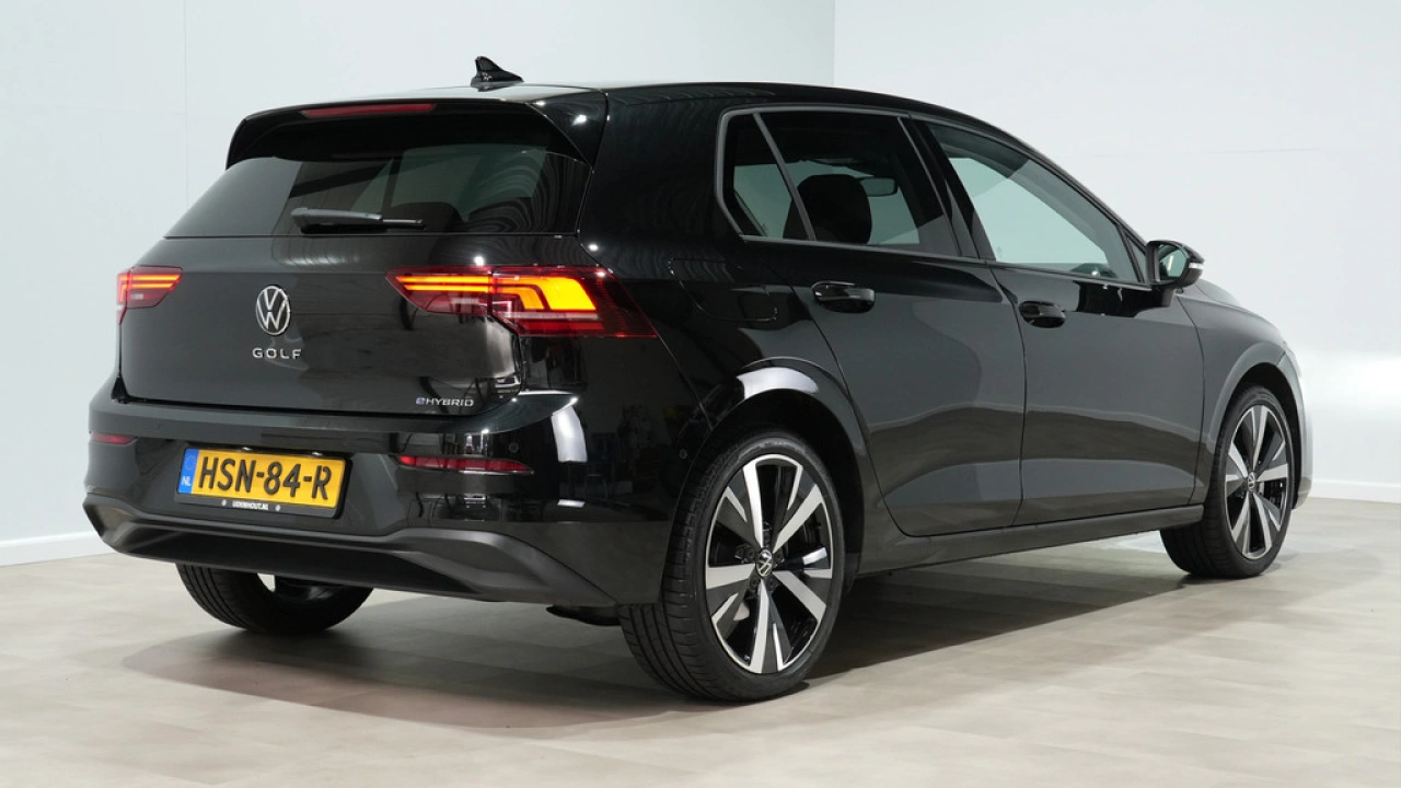 Volkswagen Golf 1.5 eHybrid 204pk Life Edition