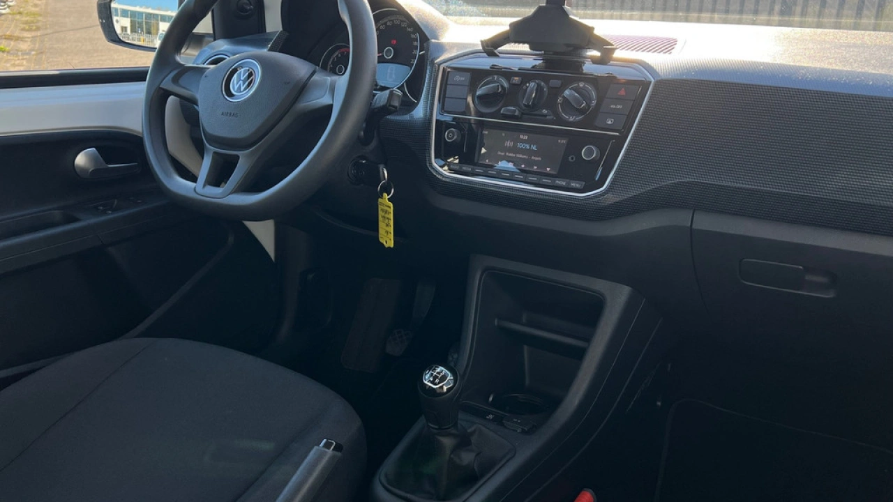 Volkswagen up! 1.0 65pk Airco bluetooth Lane Assist