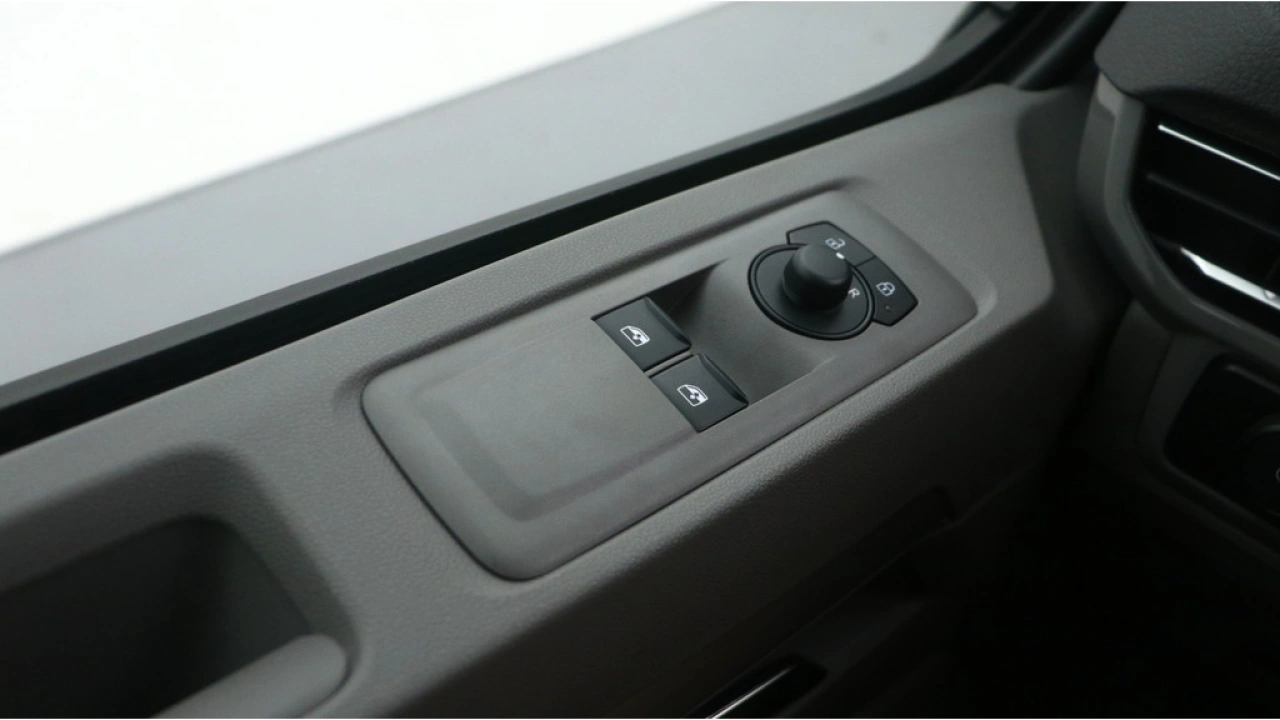 VW Bedrijfswagens E-Transporter L1H1 218pk 64kWh Life-Intro