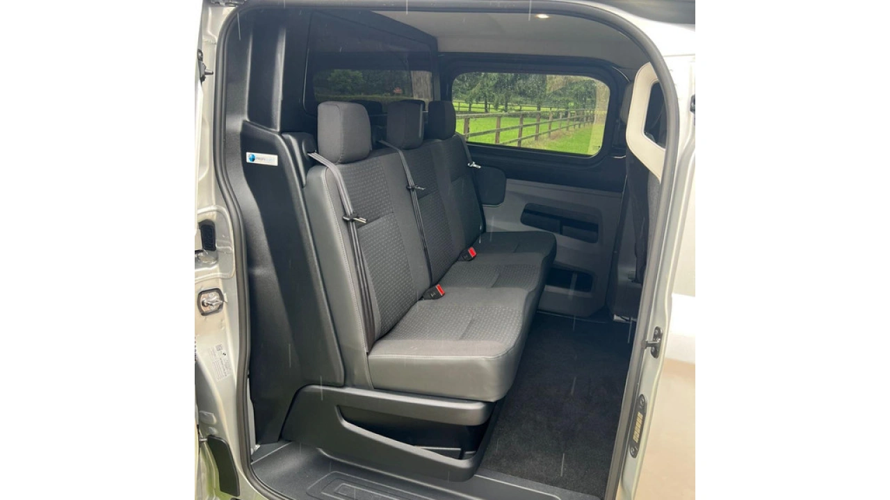 Ford Transit Custom L2H1 Dubbel Cabine 320 2.0 TDI 150pk