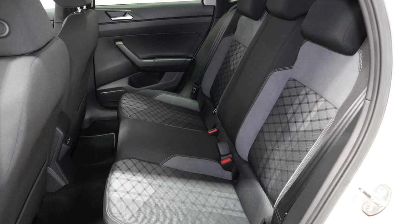 Volkswagen Polo 1.0 TSI DSG R-Line