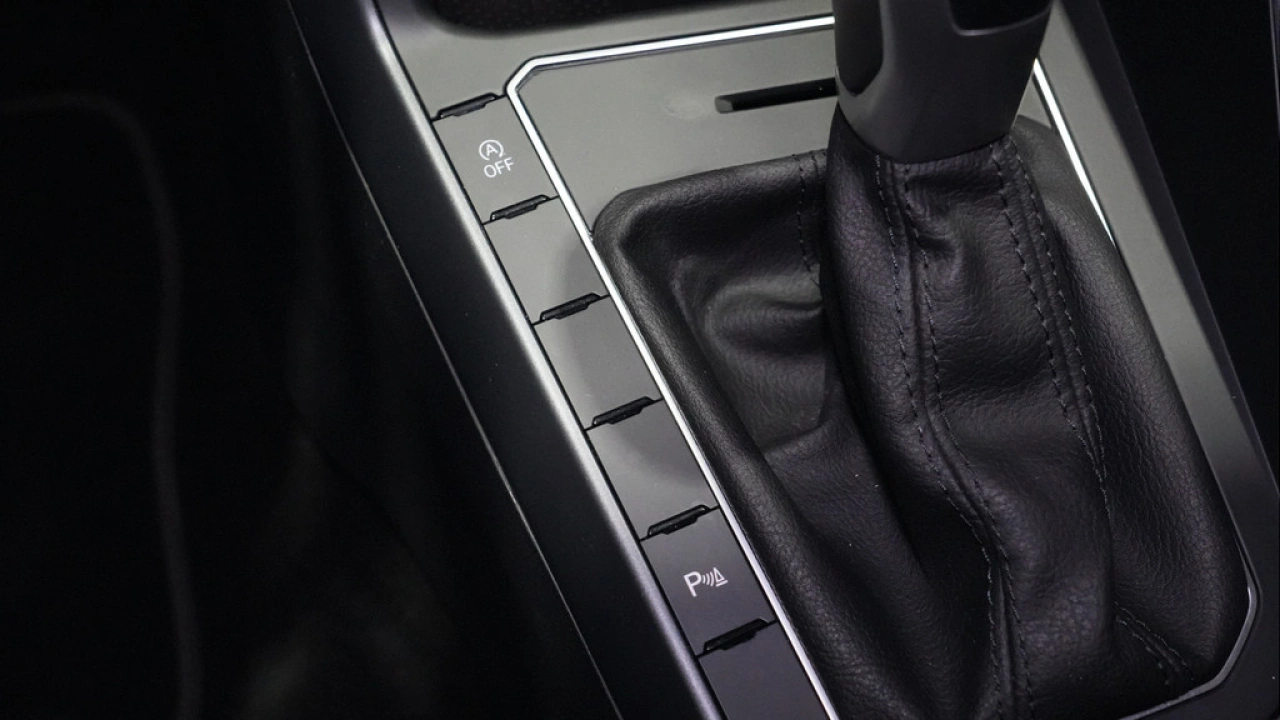 Volkswagen Polo 1.0 TSI DSG R-Line