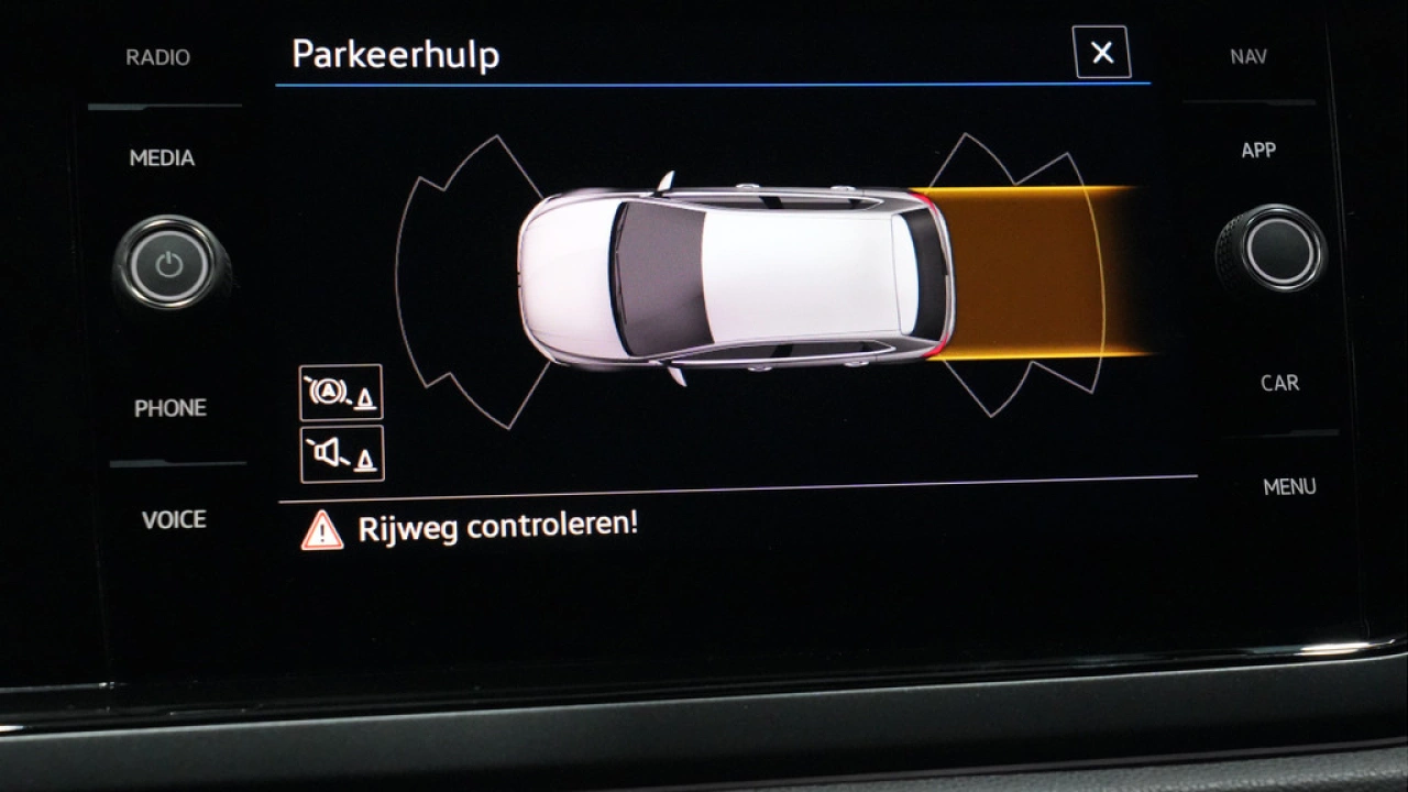 Volkswagen Polo 1.0 TSI DSG R-Line