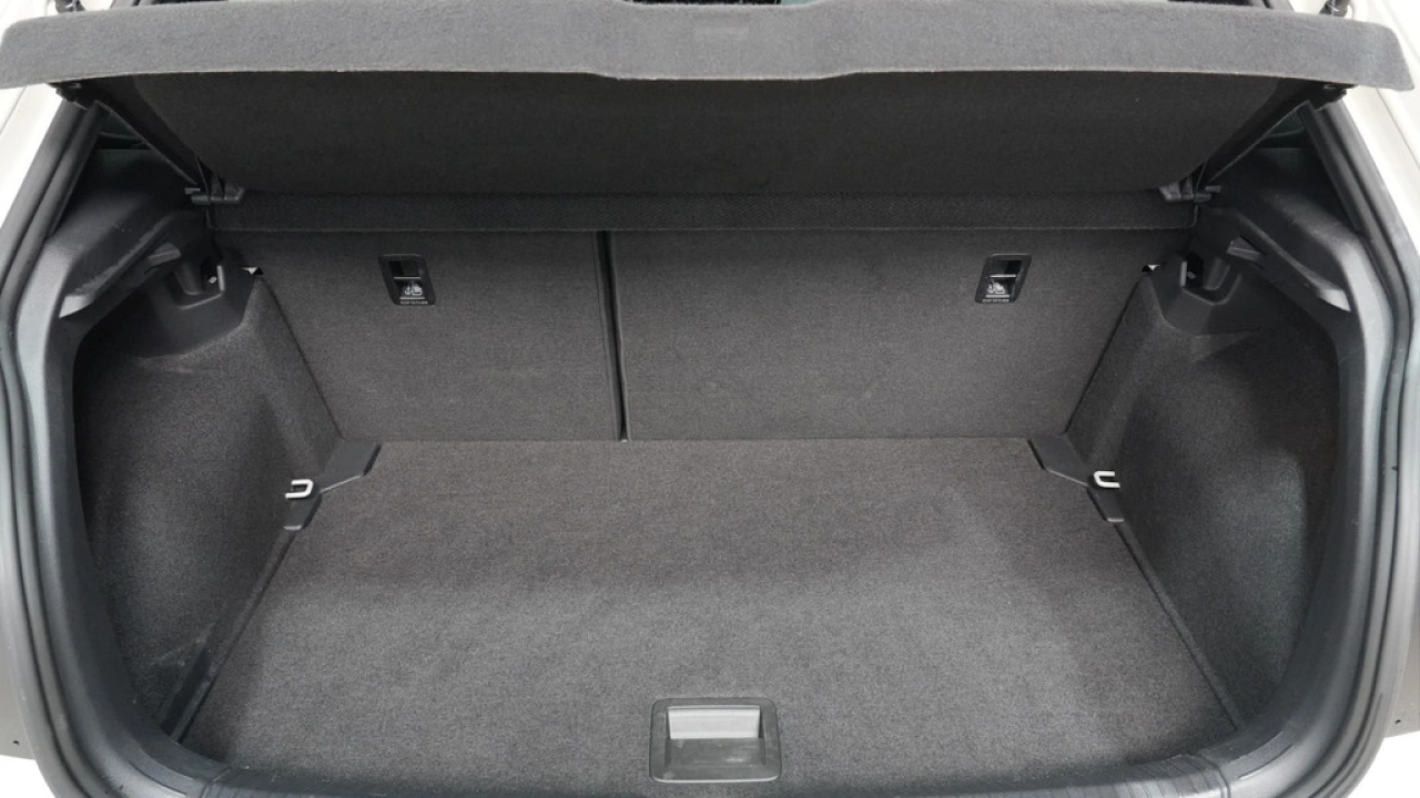 Volkswagen Polo 1.0 TSI DSG R-Line