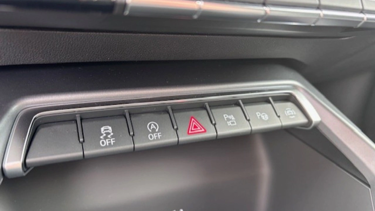 Audi A3 Limousine 30 TFSI Advanced edition