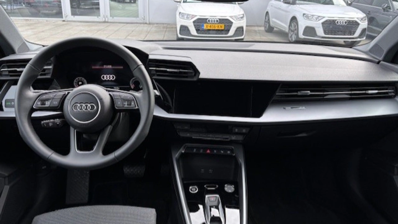 Audi A3 Limousine 30 TFSI Advanced edition