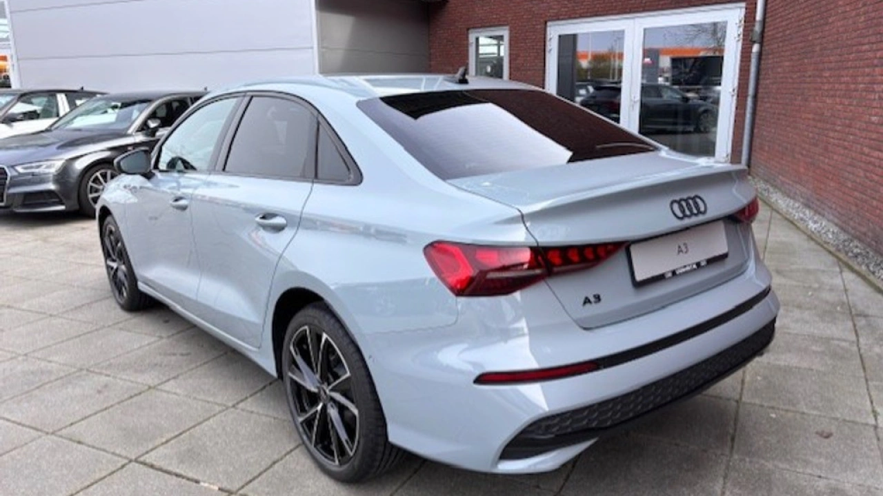 Audi A3 Limousine 30 TFSI Advanced edition