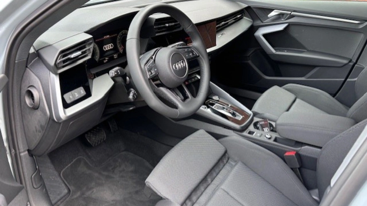 Audi A3 Limousine 30 TFSI Advanced edition