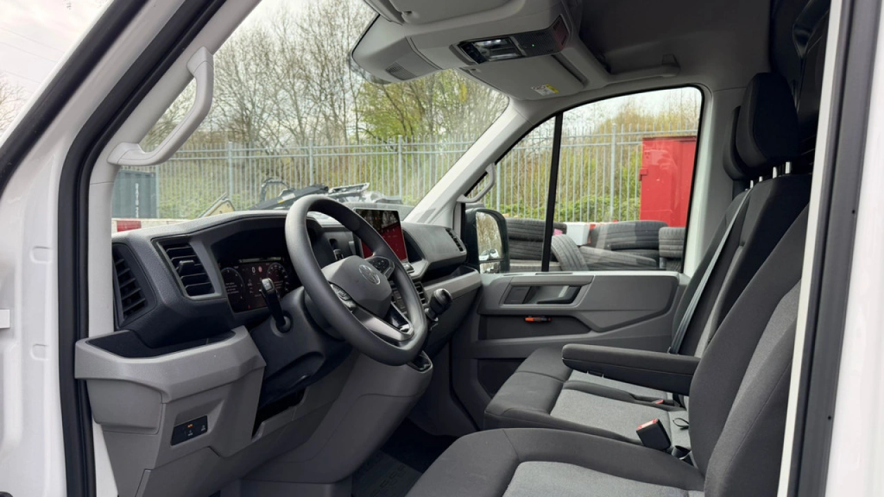 VW Bedrijfswagens Crafter GP L3H3 2.0 TDI 140pk 3.5T Trendline