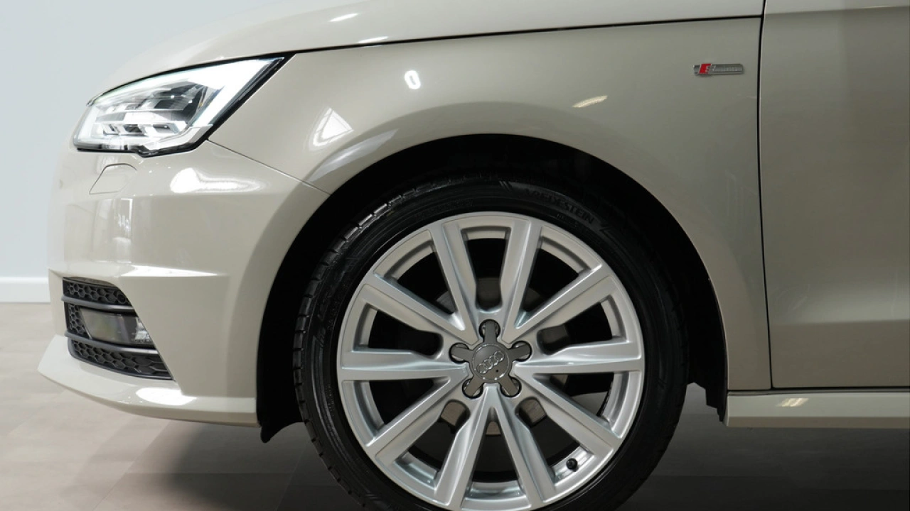 Audi A1 Sportback 1.0 TFSI S Line