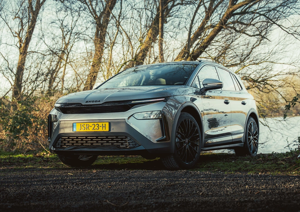 Elroq Black Exclusive