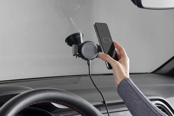 Slimme auto-accessoires die elke rit verbeteren
