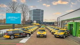 ŠKODA en Team Jumbo-Visma bundelen krachten: Van den Udenhout Lease voorziet schaats- en wielerploeg van compleet wagenpark