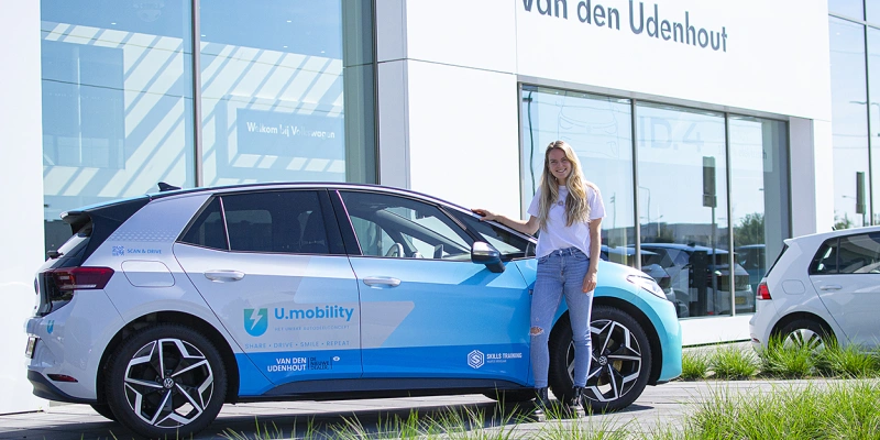 Top-hockeyster Maartje Krekelaar ambassadrice van U.mobility deelauto concept van Autobedrijf Van den Udenhout