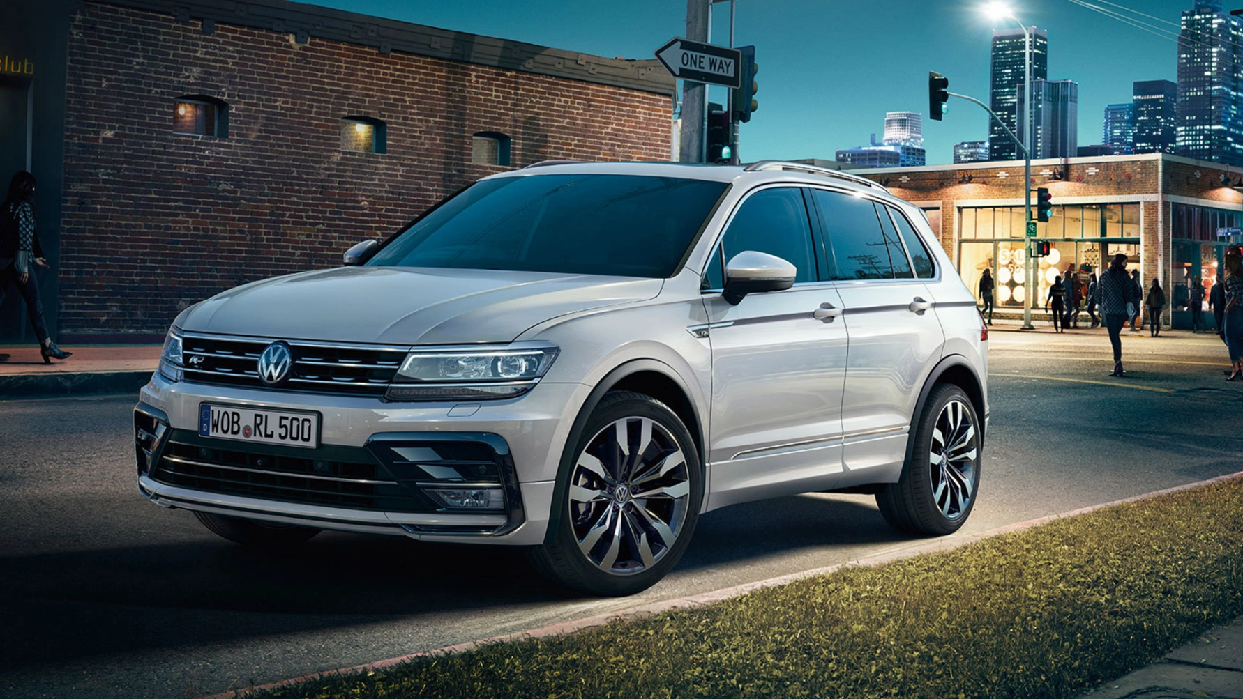 volkswagen-tiguan-1080-1.jpg